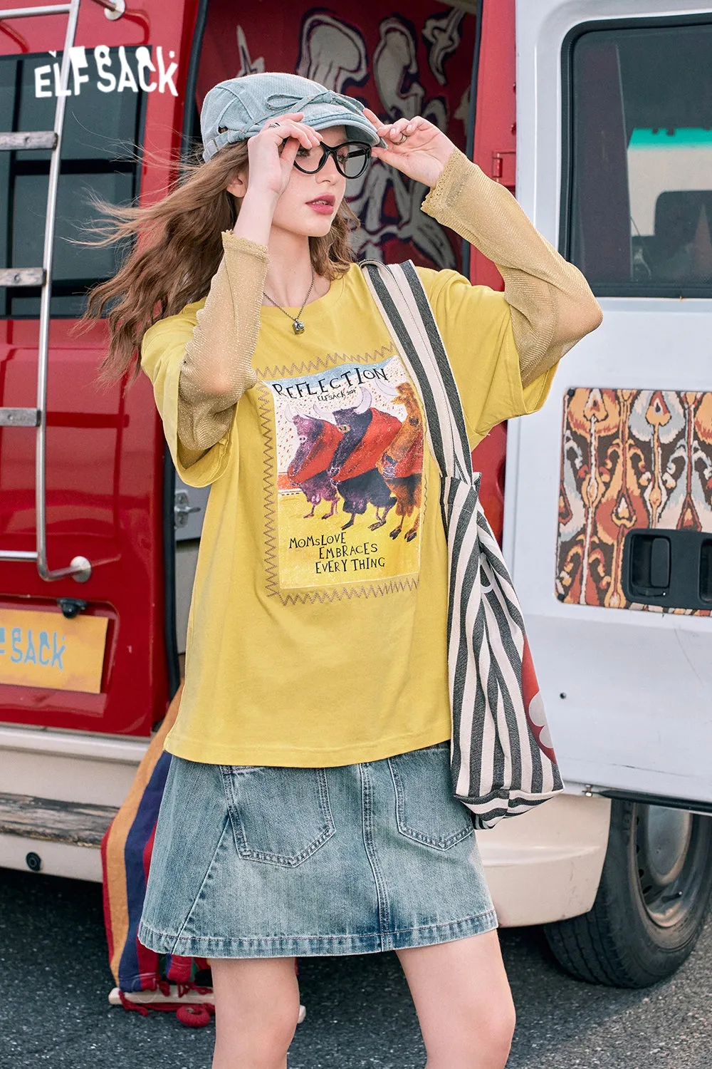2024 Summer ELFSACK New Arrivals Coffee color loose bullfighting print shiny elastic mesh long sleeve American style T-shirt for women
