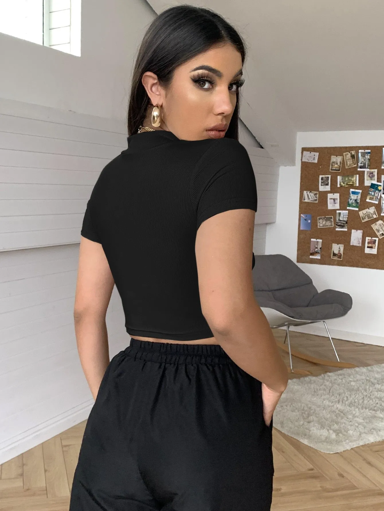 Cut Out Front Crop Tee