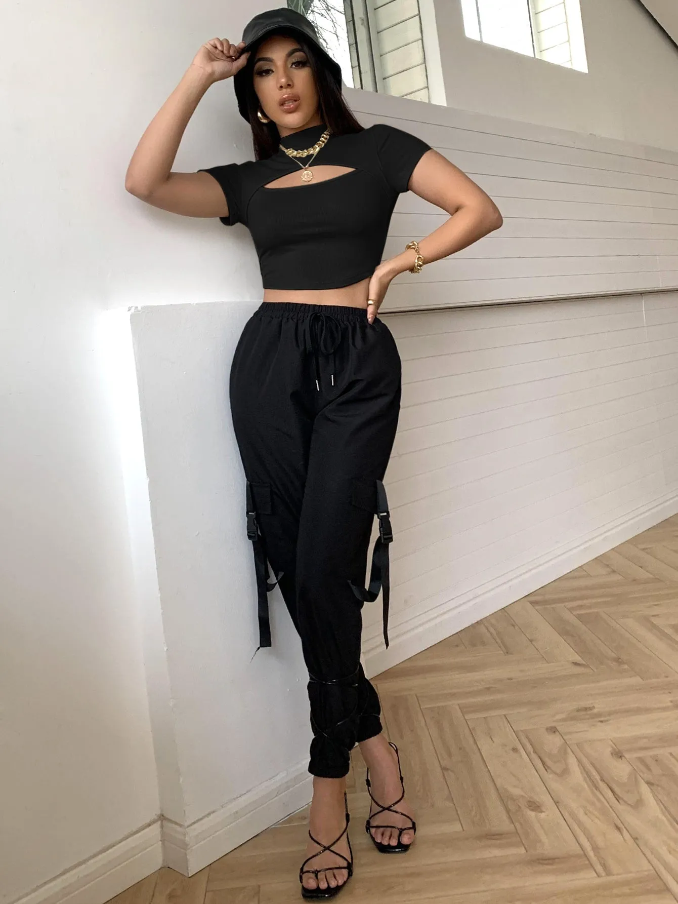 Cut Out Front Crop Tee