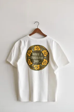 「HAVE A GRATEFUL DAY」doily logo T-shirt -white/brown-